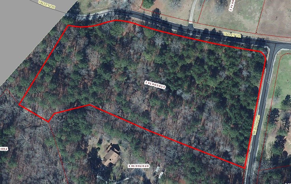 6.21 Acres Valley Drive