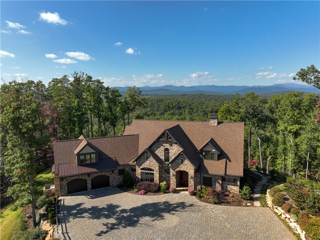 108 Cliffs Falls Parkway