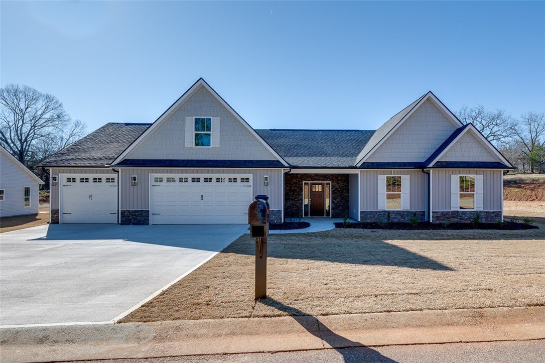 102 Cliftons Landing Drive