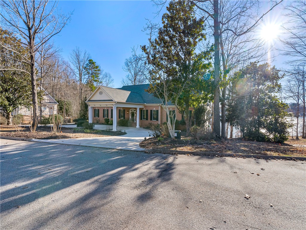 811 Marina Pointe Court