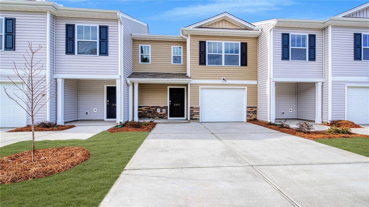 204 Oakmont Valley Trail