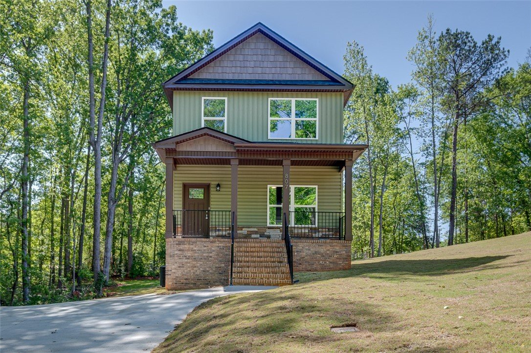 807 Pritchards Drive