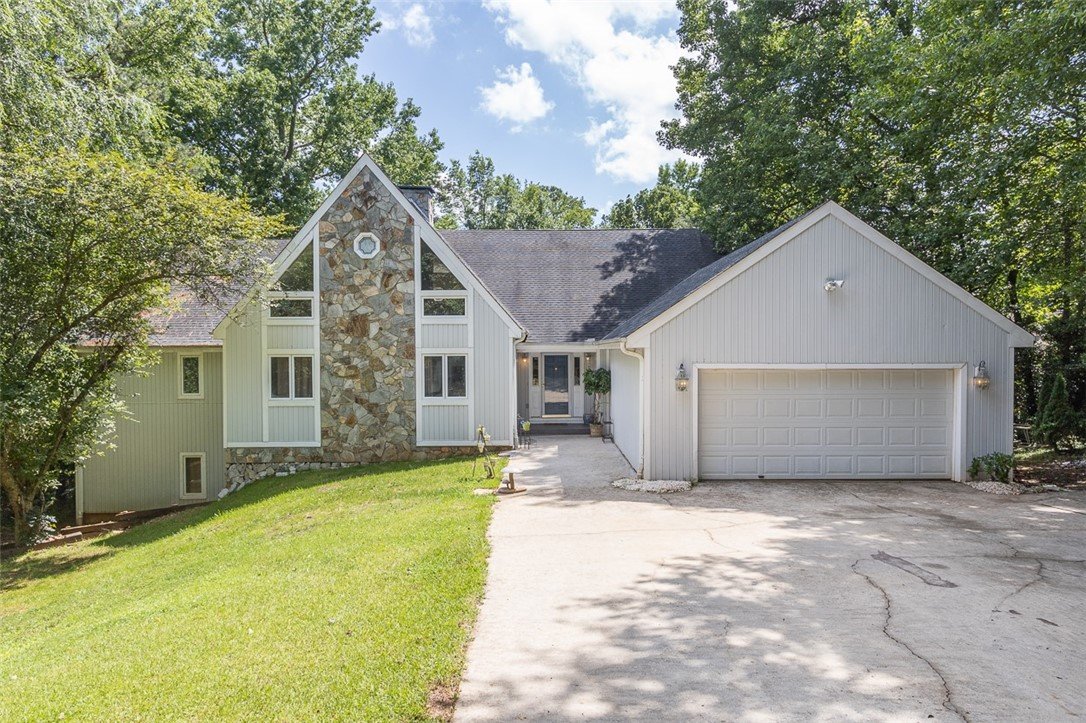 324 Stephen King Drive