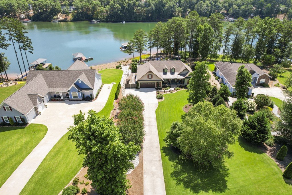 415 Natures View Drive