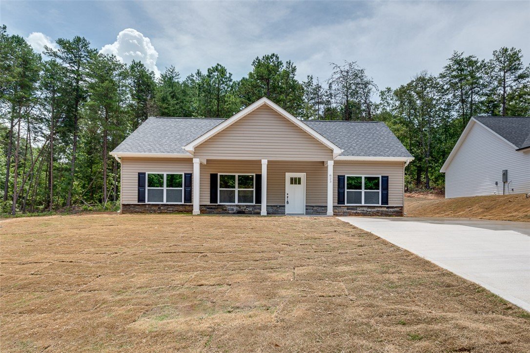 823 Pritchards Drive