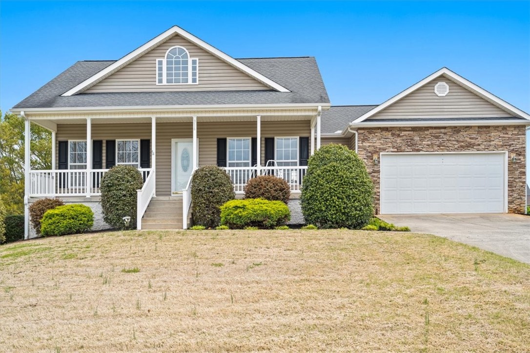 316 Ravens View Drive