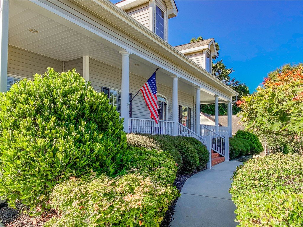 15061 Beacon Ridge Drive