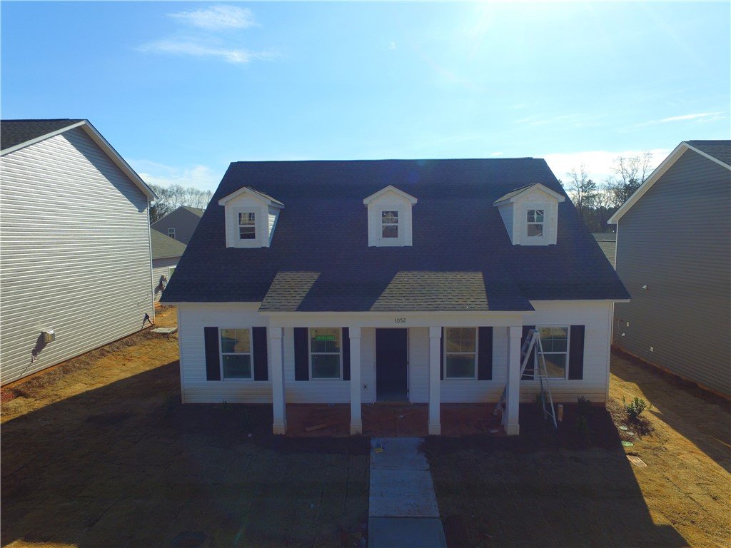 1052 Fairfield Drive