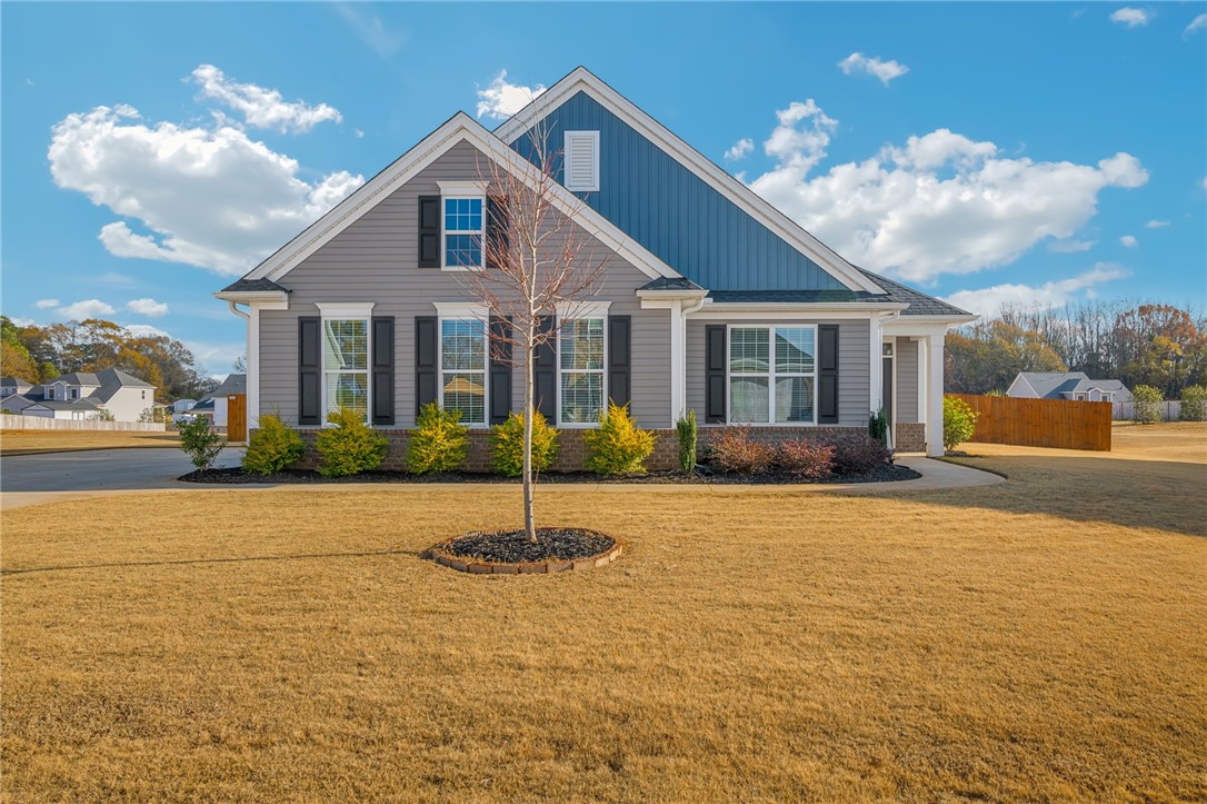 315 Valley Oak Drive