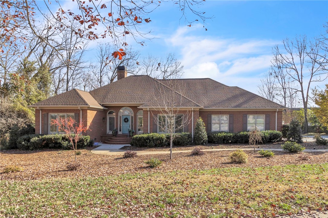 1002 Thornehill Drive