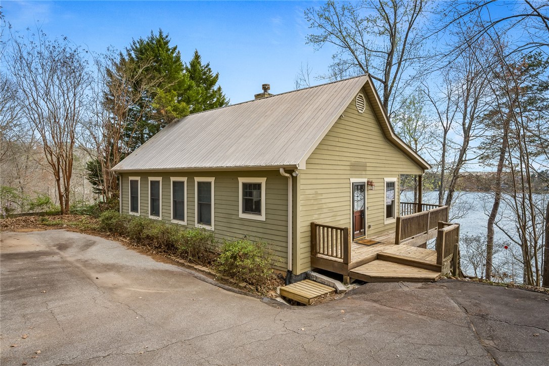 251 Horseshoe Bend Drive