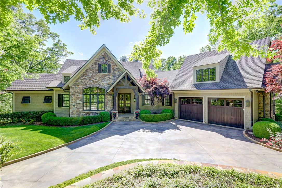 425 Highridge Parkway