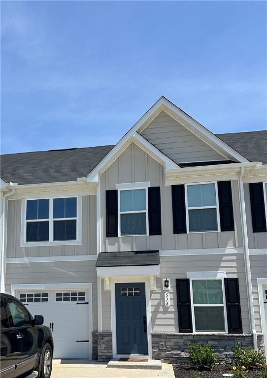 516 Roan Creek Trail