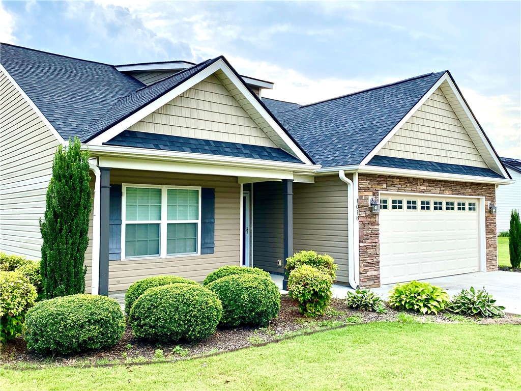 1018 Stoneham Circle