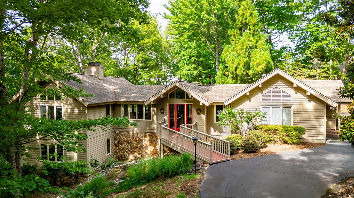 205 S Craggmore Drive