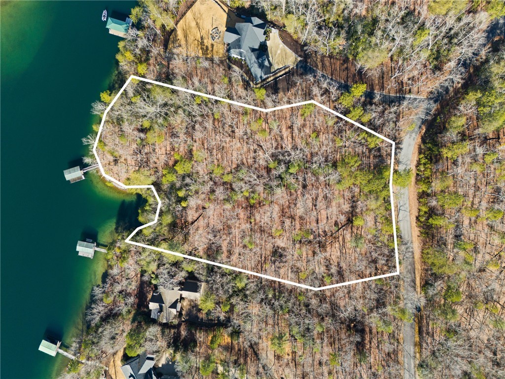 240 Jocassee Pt Road