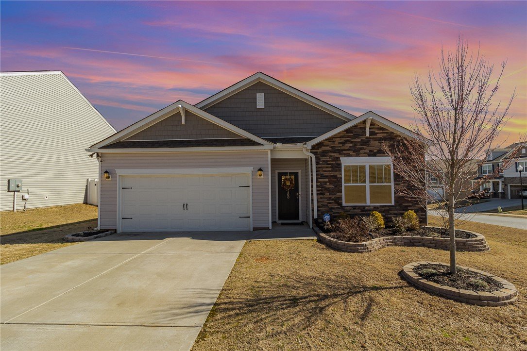 100 Fountain Oak Lane