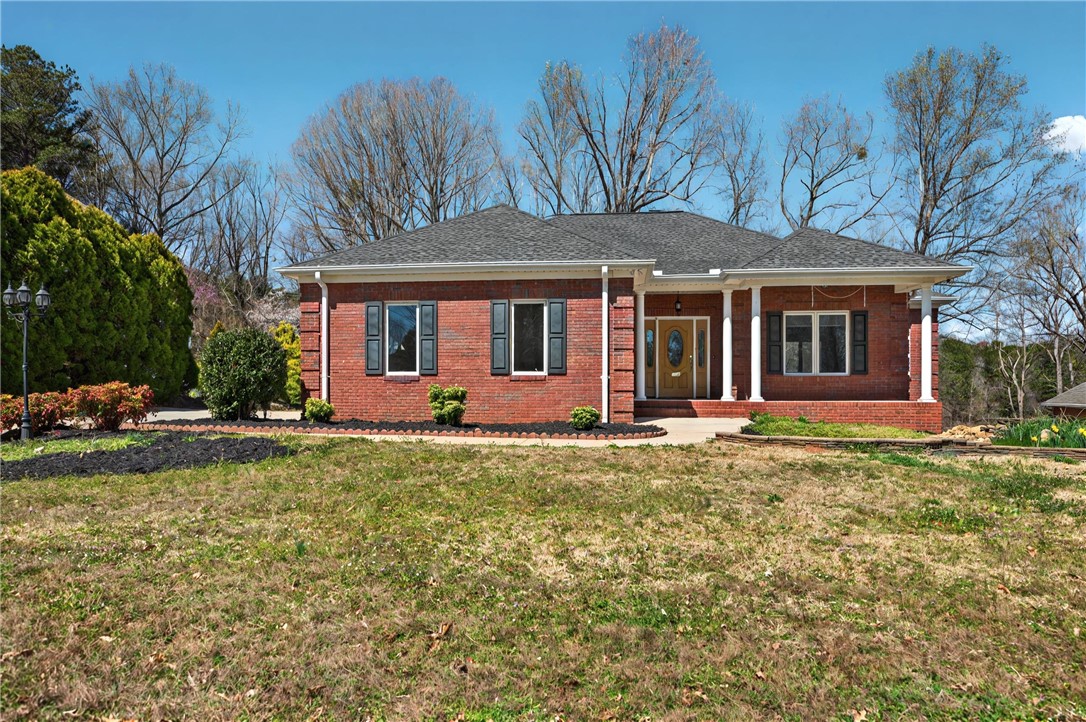 Property image 1 at 207 Amethyst Way, Seneca, SC 29672