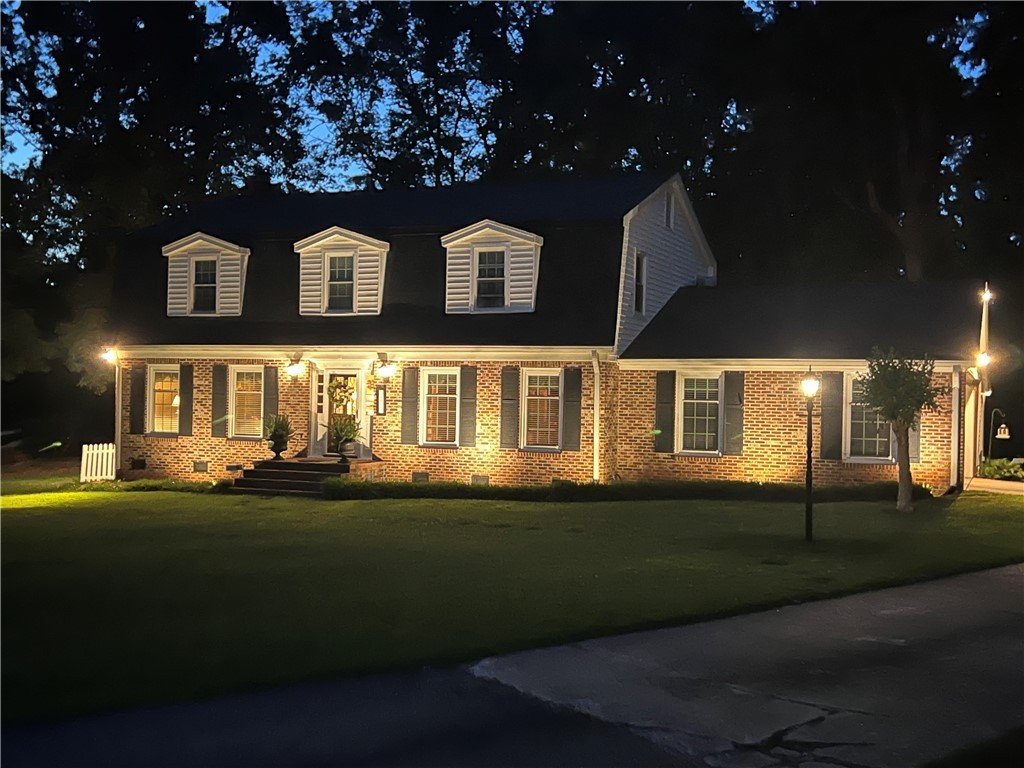 Stonewall Woods, Anderson community