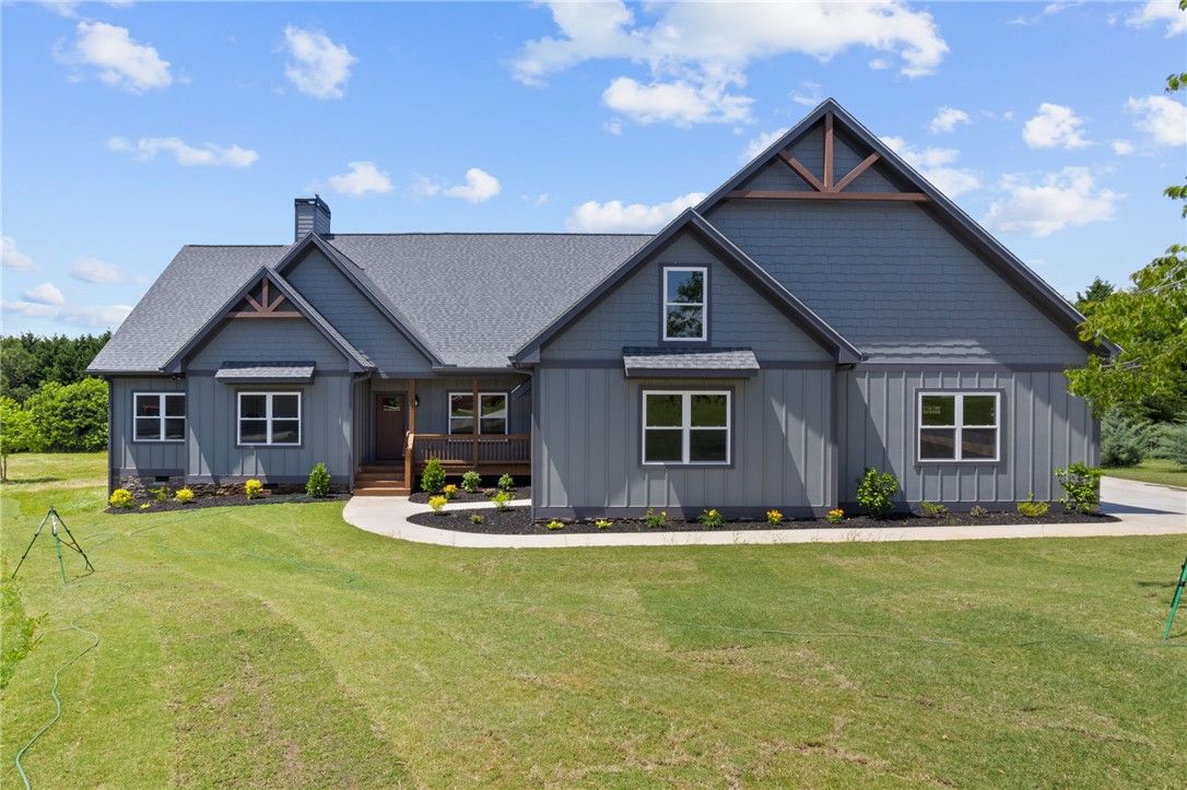 Property image 1 at 21 Old American Boulevard, Pendleton, SC 29670