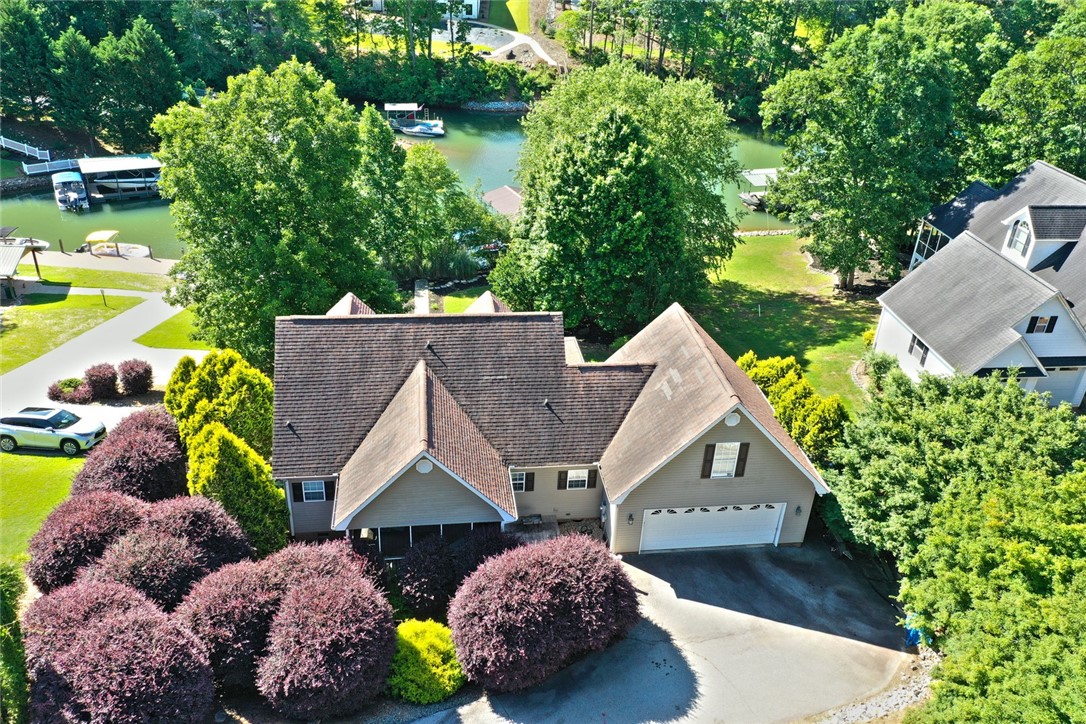 219 Summersweet Lane