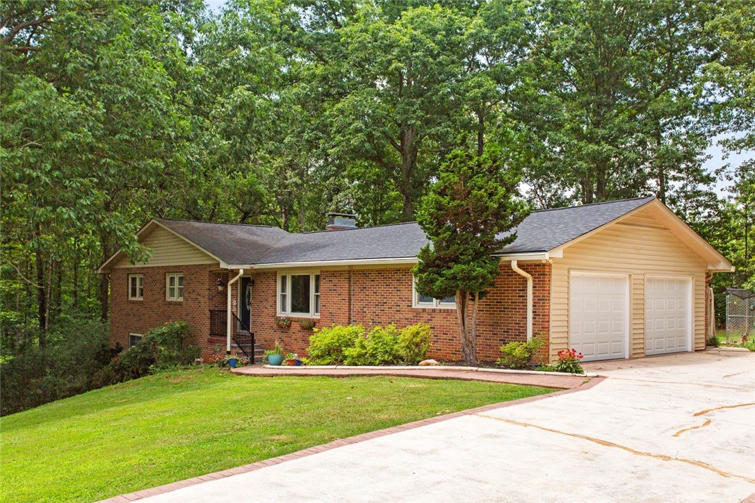 Property at 125 Brookwood Drive, Seneca, SC 29678