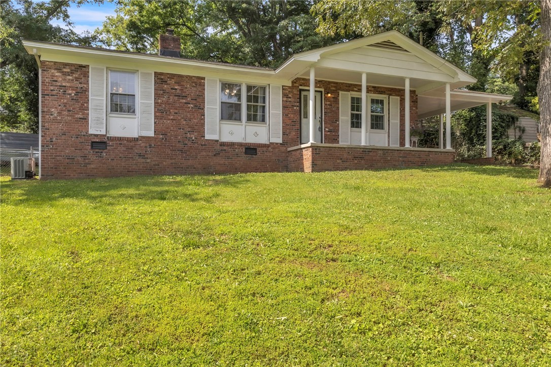 Property image 1 at 6 Kathryan Circle, Greenville, SC 29605