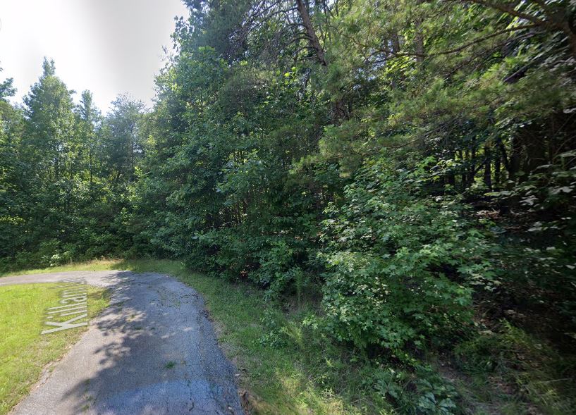 Property at 124 Killam Lane, Westminster, SC 29693