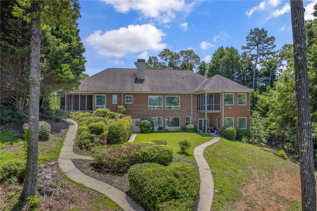 716 Clearlake Pointe