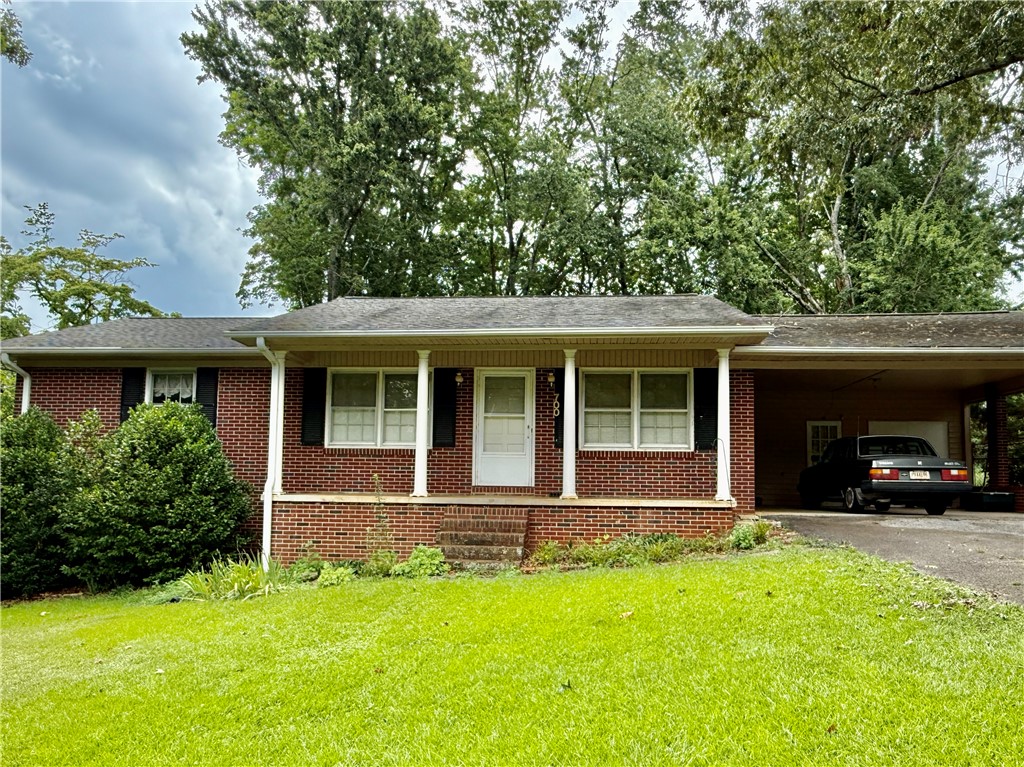 Property image 1 at 700 Tanglewood Drive, Seneca, SC 29672