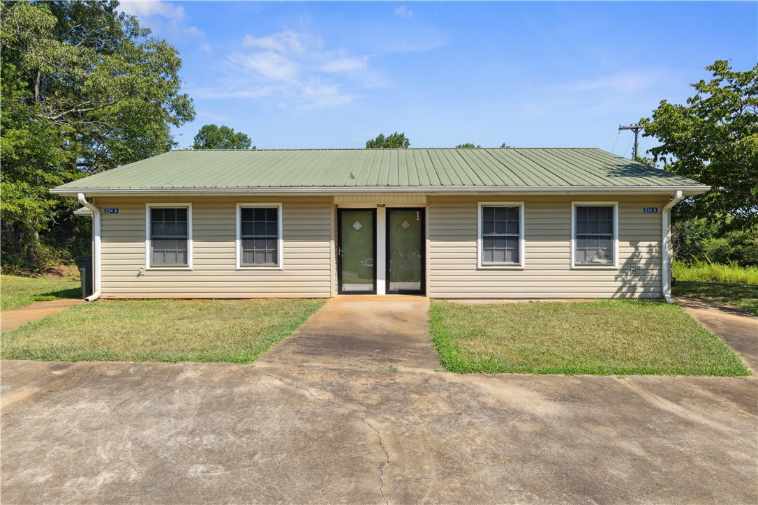 Property image 1 at 234 Skyland Drive, Westminster, SC 29693