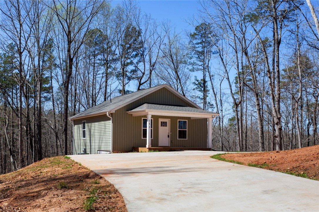 Property image 1 at 151 Nottingham Drive, Westminster, SC 29693