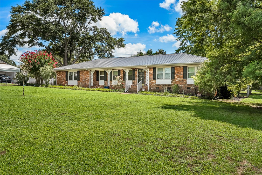 Property image 1 at 4 River Drive, Williamston, SC 29697