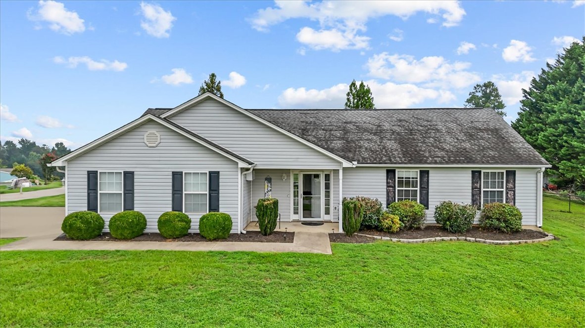 Property image 1 at 100 Sterling Bridge Road, Greenville, SC 29611