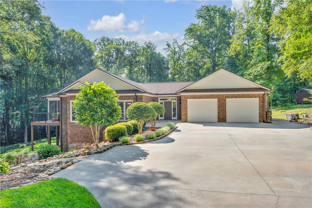 Property at 307 Fairway Drive, Pickens, SC 29671