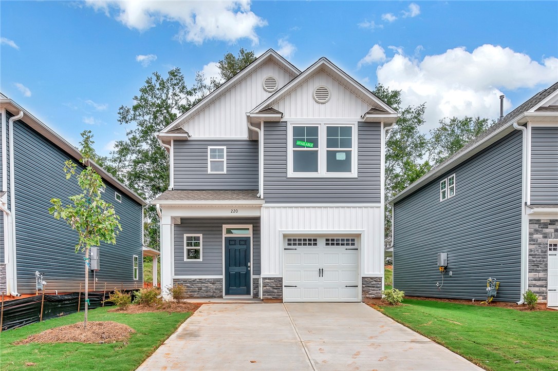 Property image 1 at 220 Brown Circle, Easley, SC 29642