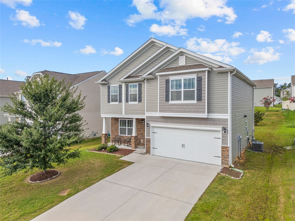 Property image 1 at 11 Darrowby Way, Simpsonville, SC 29680