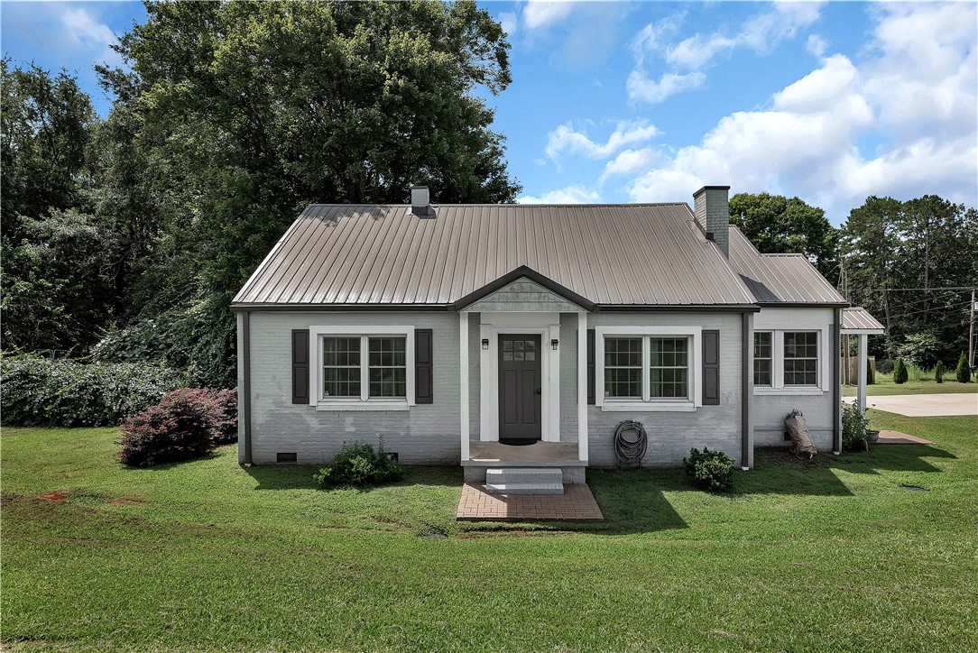 Property image 1 at 3076 Brookfield Drive, Seneca, SC 29672