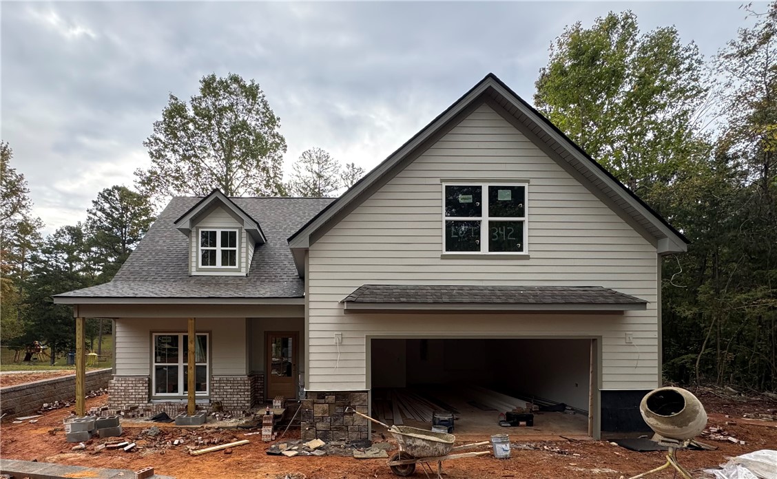 Property at 706 S Hogan Drive, Westminster, SC 29693