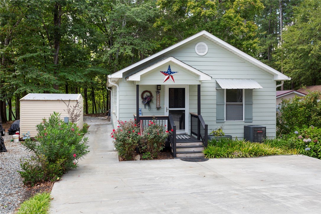 Property at 234 Newbury Circle, Westminster, SC 29693