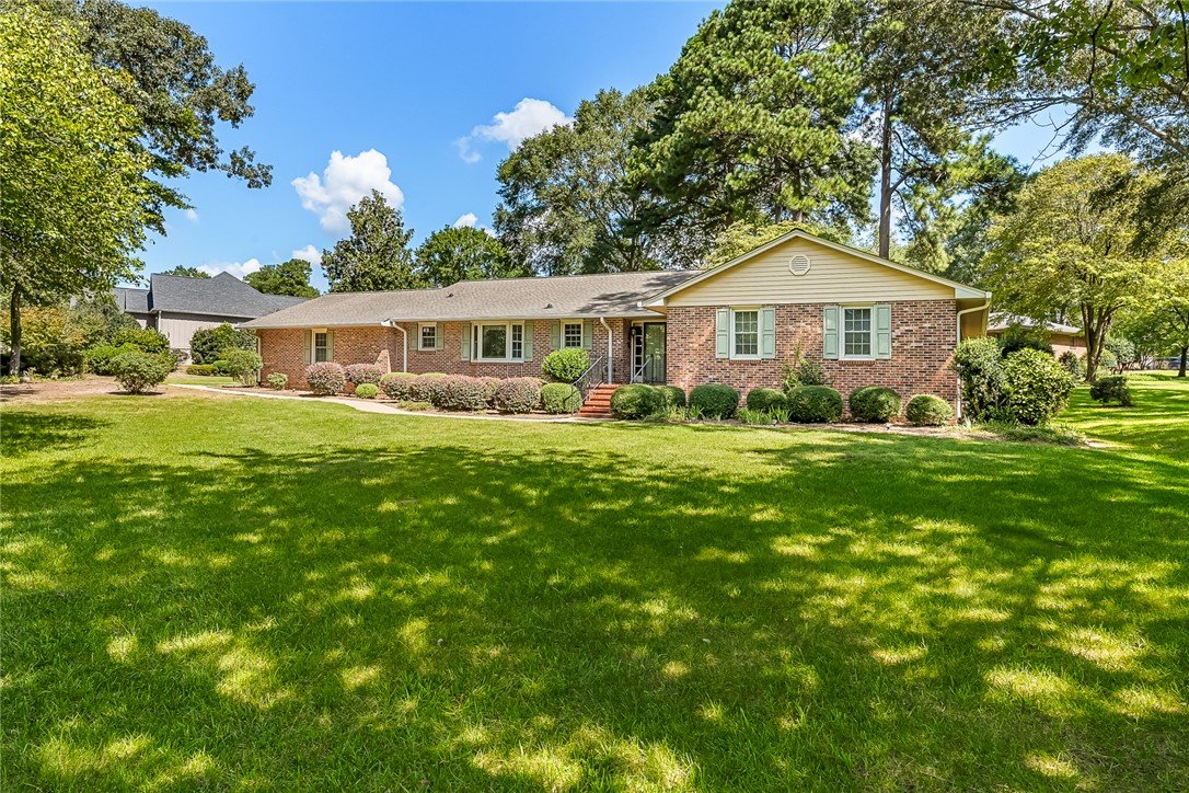 Property image 1 at 900 Meadow Lane, Anderson, SC 29621