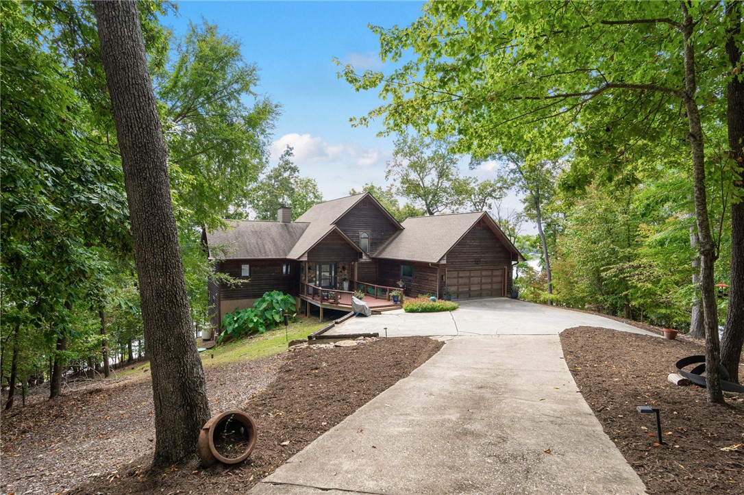 Property at 111 Mohawk Lane, Westminster, SC 29693