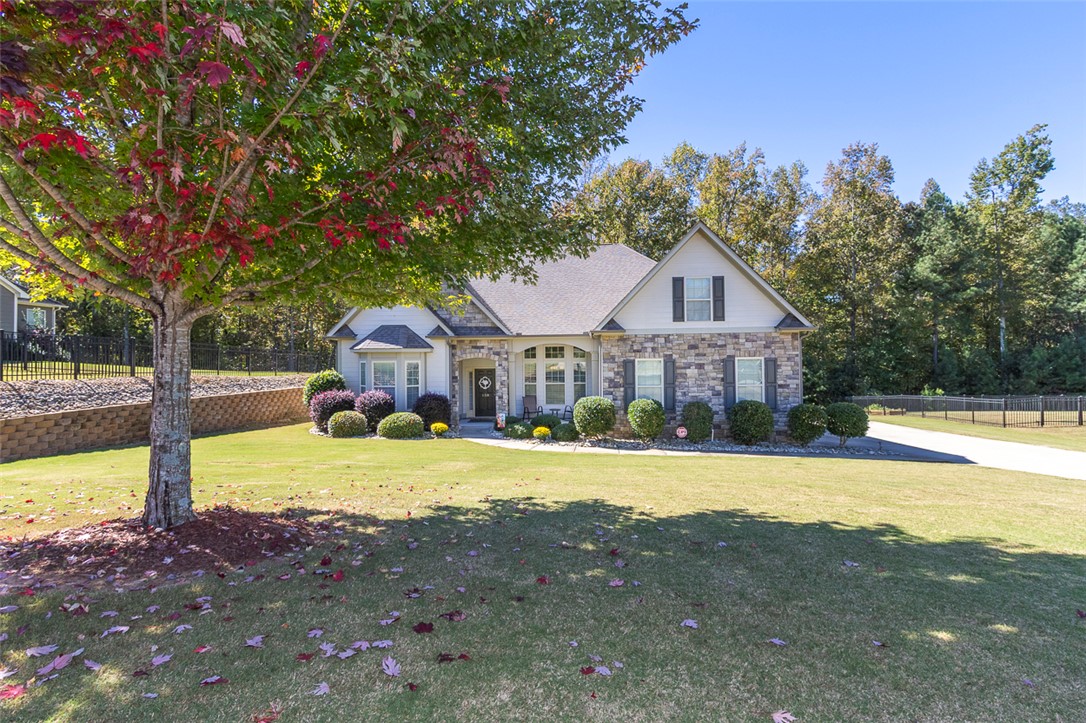 158 Waltzing Vine Lane