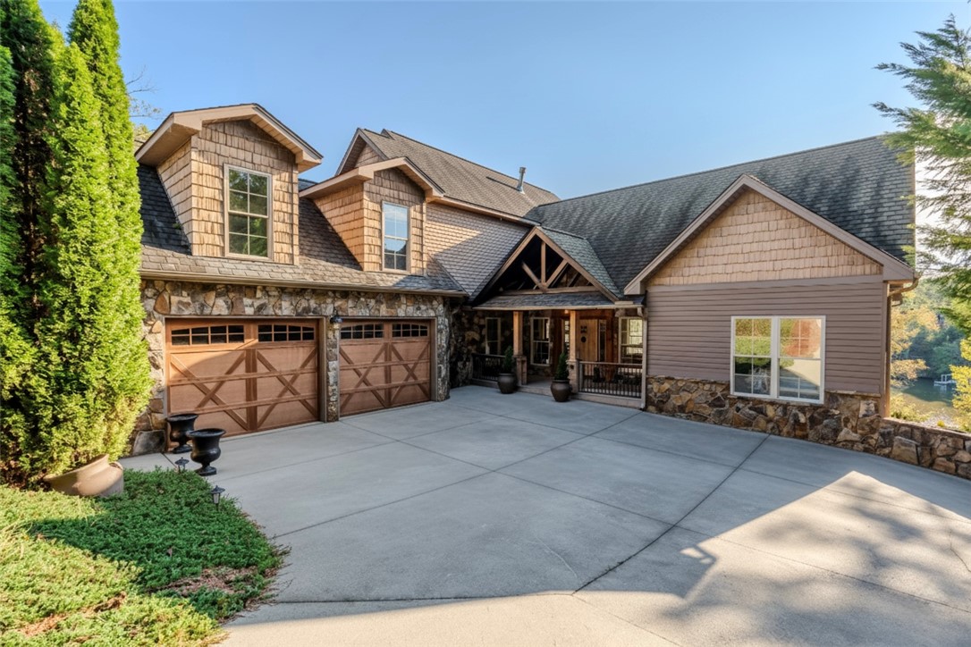 Property at 137 W Waters Edge Lane, West Union, SC 29696