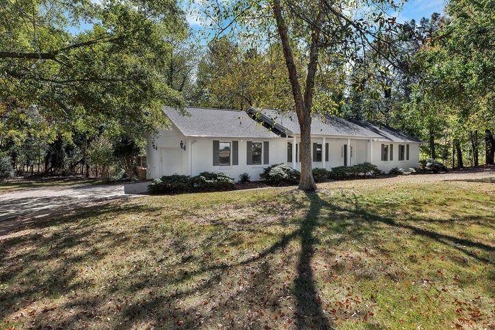 Property at 1011 Cove Circle, Anderson, SC 29626