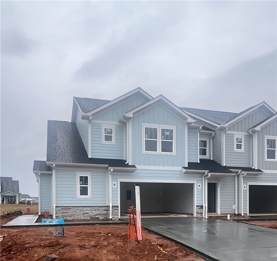 409 Crestcreek Drive