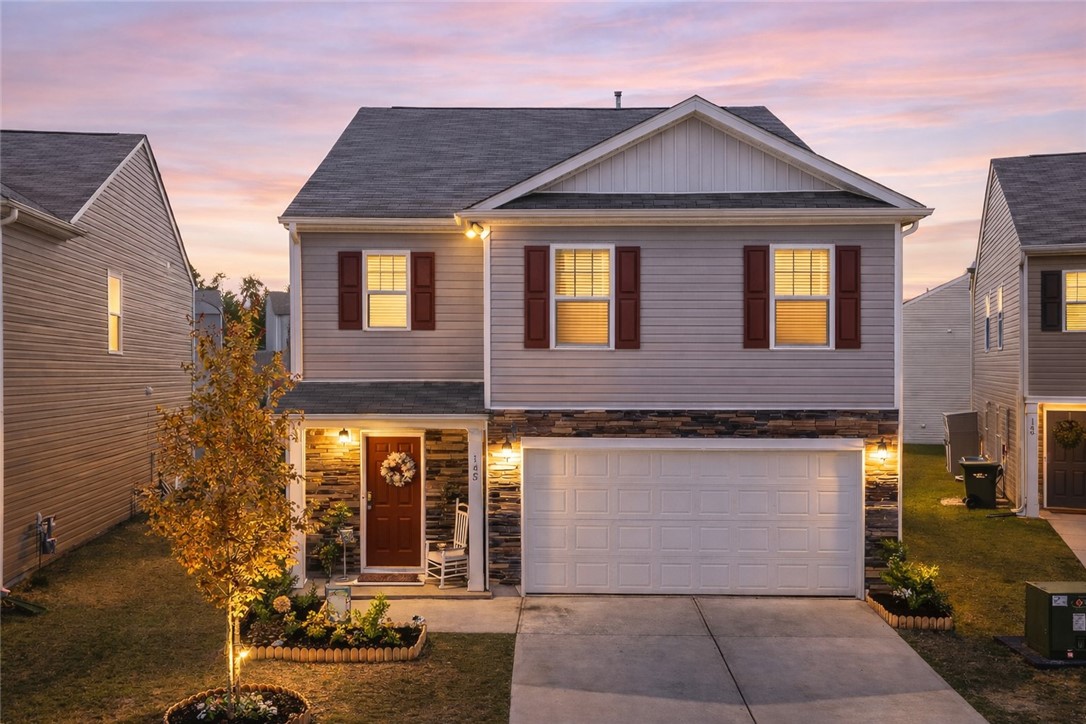 Lenhardt Grove, Easley community