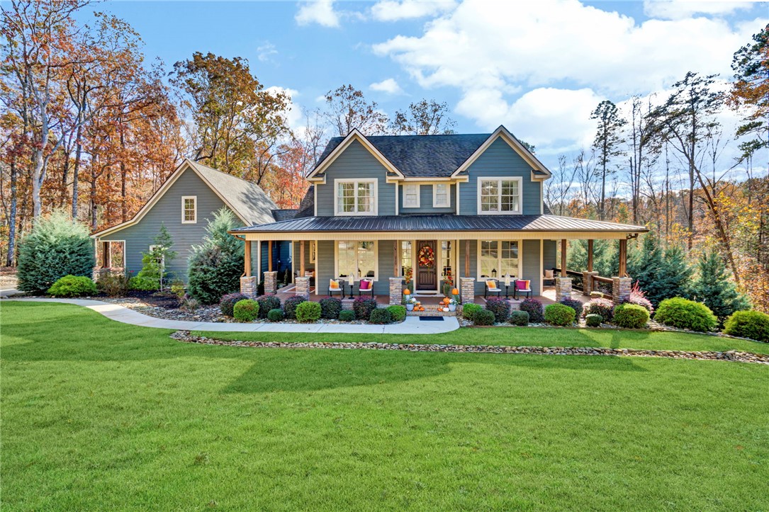 Edens Ridge, Six Mile community