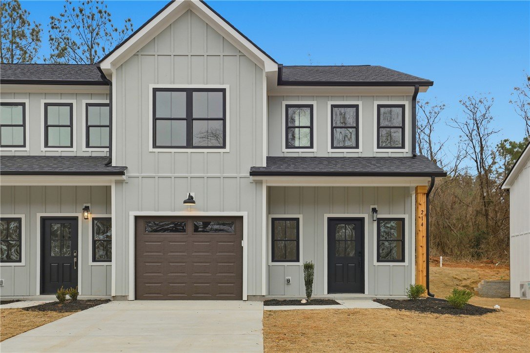 Waters View, Anderson community