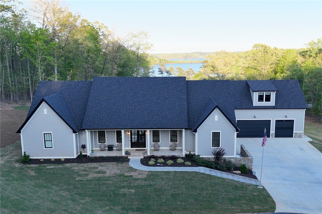 1359 Martin Creek Road, Seneca